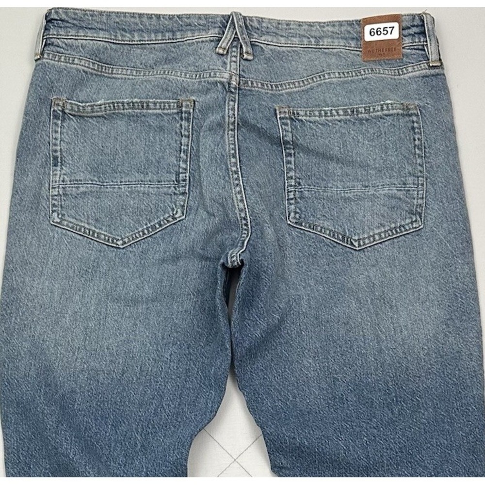 NEW Free People We The Free Boyfriend Jeans Women 32 (34x32) Blue Slim Raw Hem
